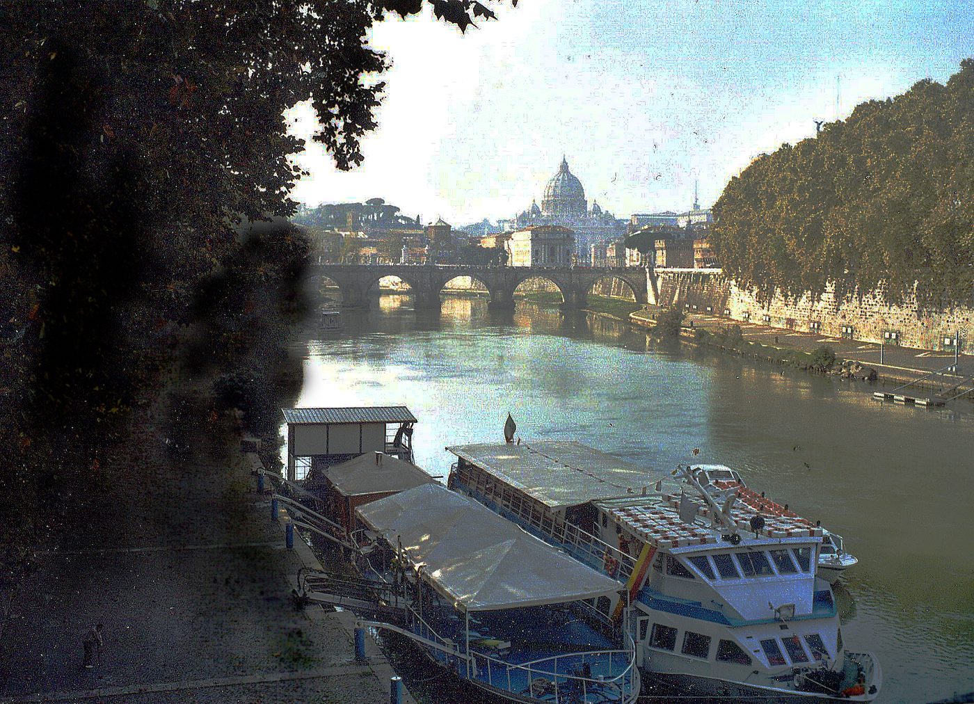 Ponte Sant'Angelo e Castel Sant'Angelo sul Tevere a Roma